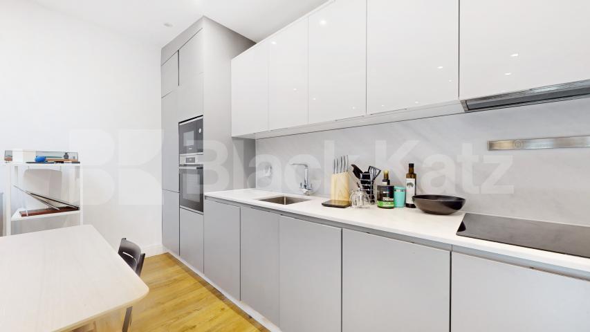 			1 Bedroom, 1 bath, 1 reception Flat			 Parkway, Regents Park / Camden